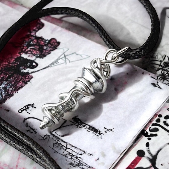 5 For $25💫Alternative Hardware Screw Necklace Pendant - Picture 4 of 8